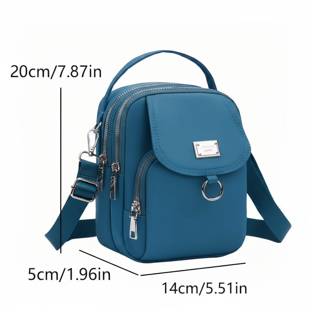 Sac bleu pétrole sur fond blanc